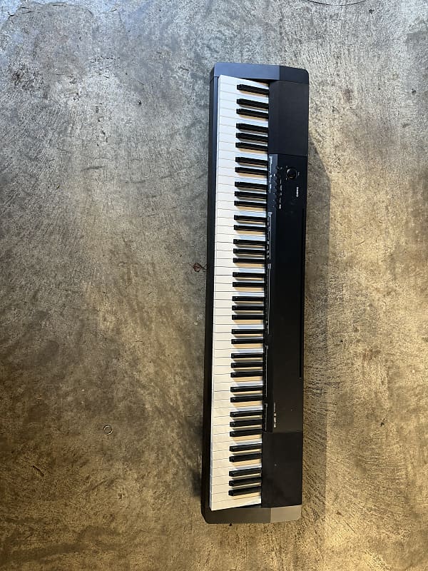 có nên mua đàn piano điện cũ