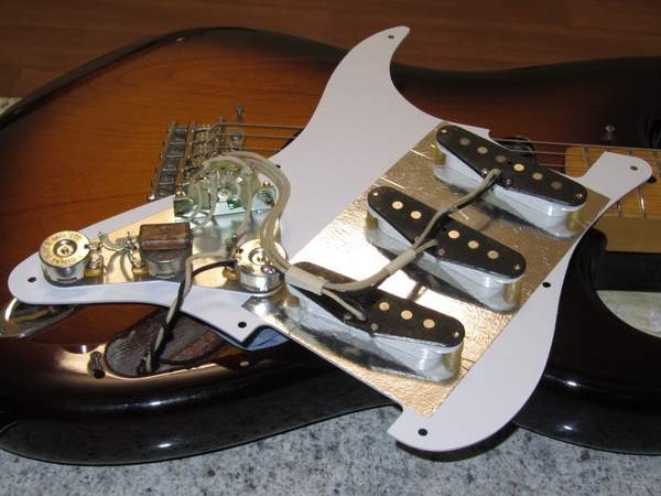 sửa chữa guitar