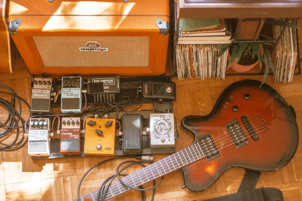 Vật liệu và cách hoàn thiện bàn phơ guitar