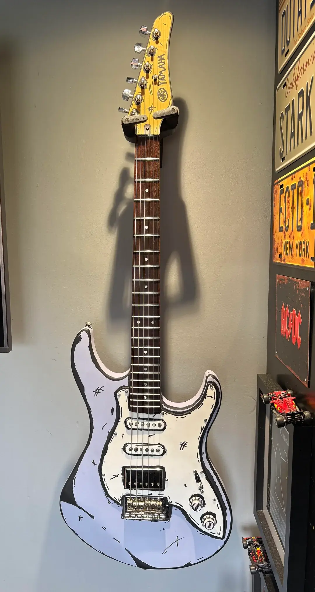 Guitar custom truyện tranh 2D toàn cây